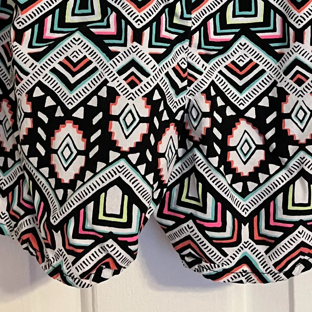 NWOT Justice Aztec patterned short size 12